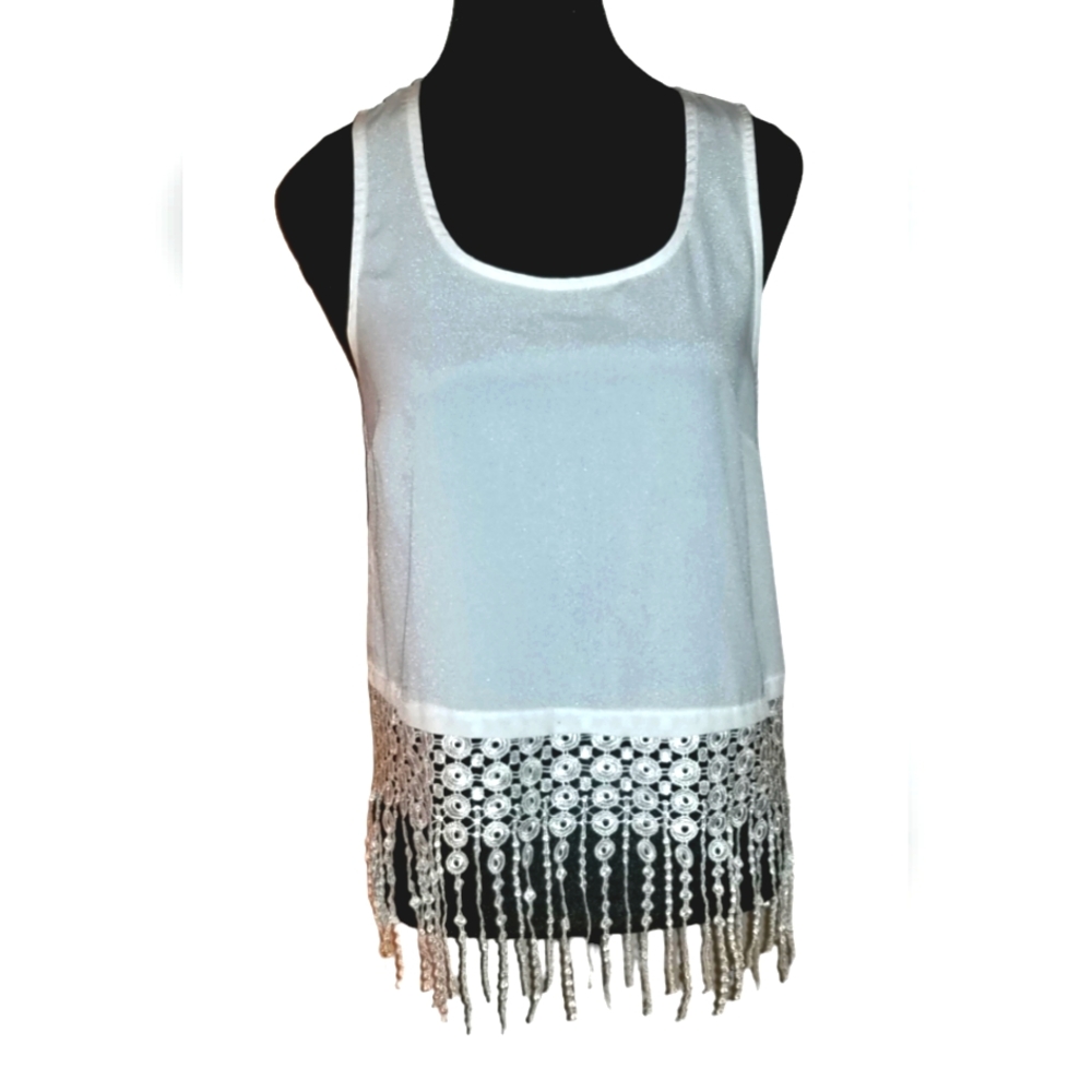 Monteau shell in cream with beautiful hemline detail.